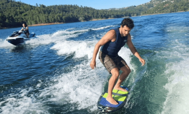 Wakesurfing in Barragem de Castelo do Bode